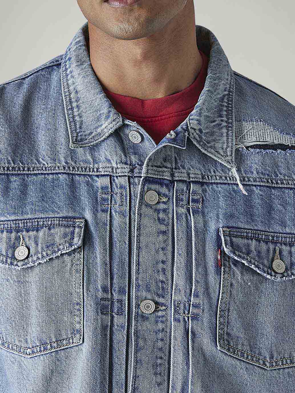 Men's Solid Regular Fit Denim Trucker Jacket