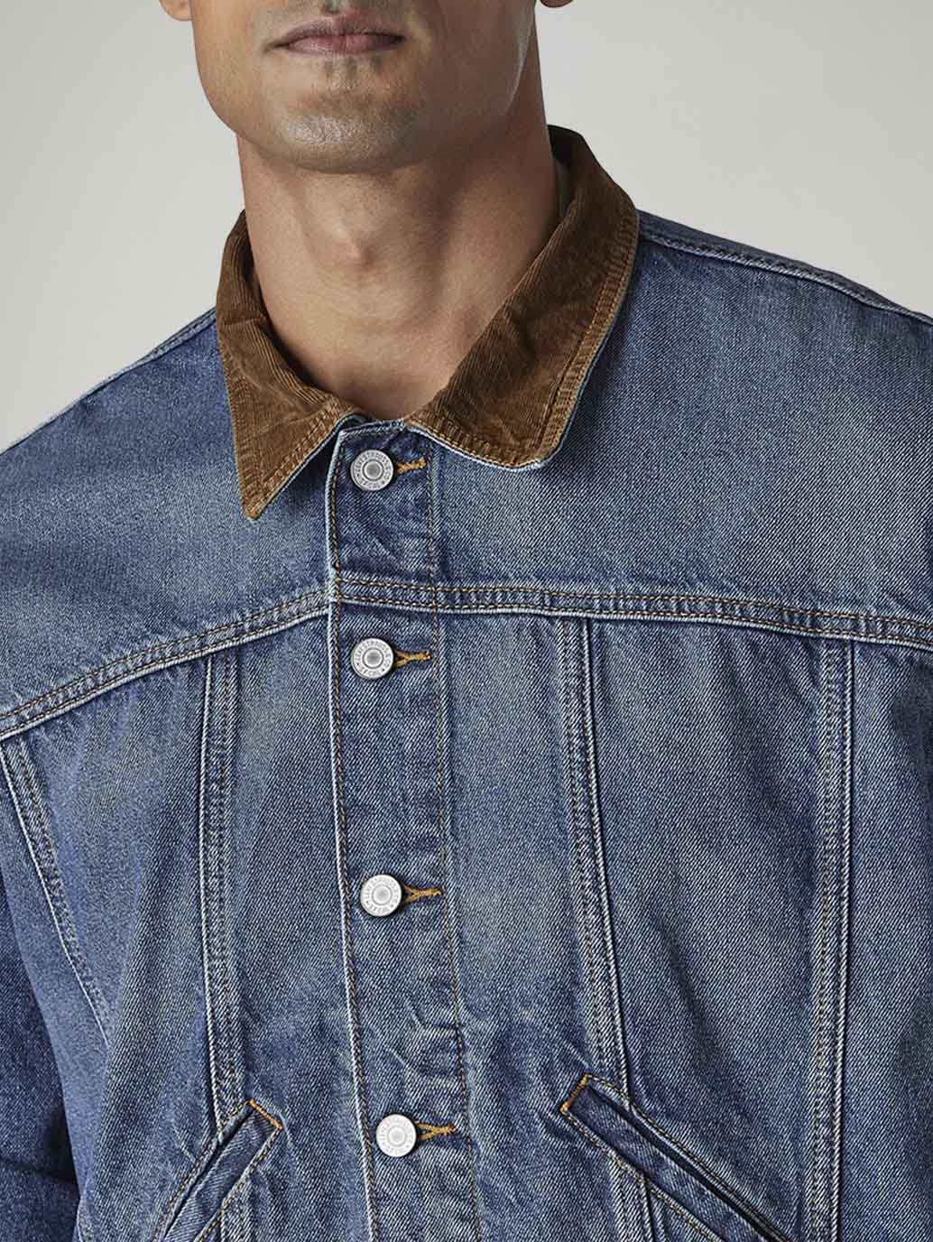 Men's Solid Regular Fit Trucker Jacket