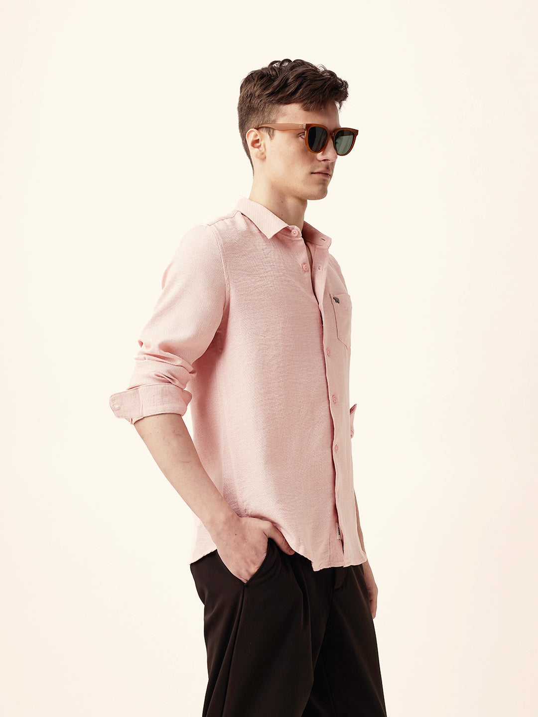 Pink Woven Solid Slim Fit Casual Shirt