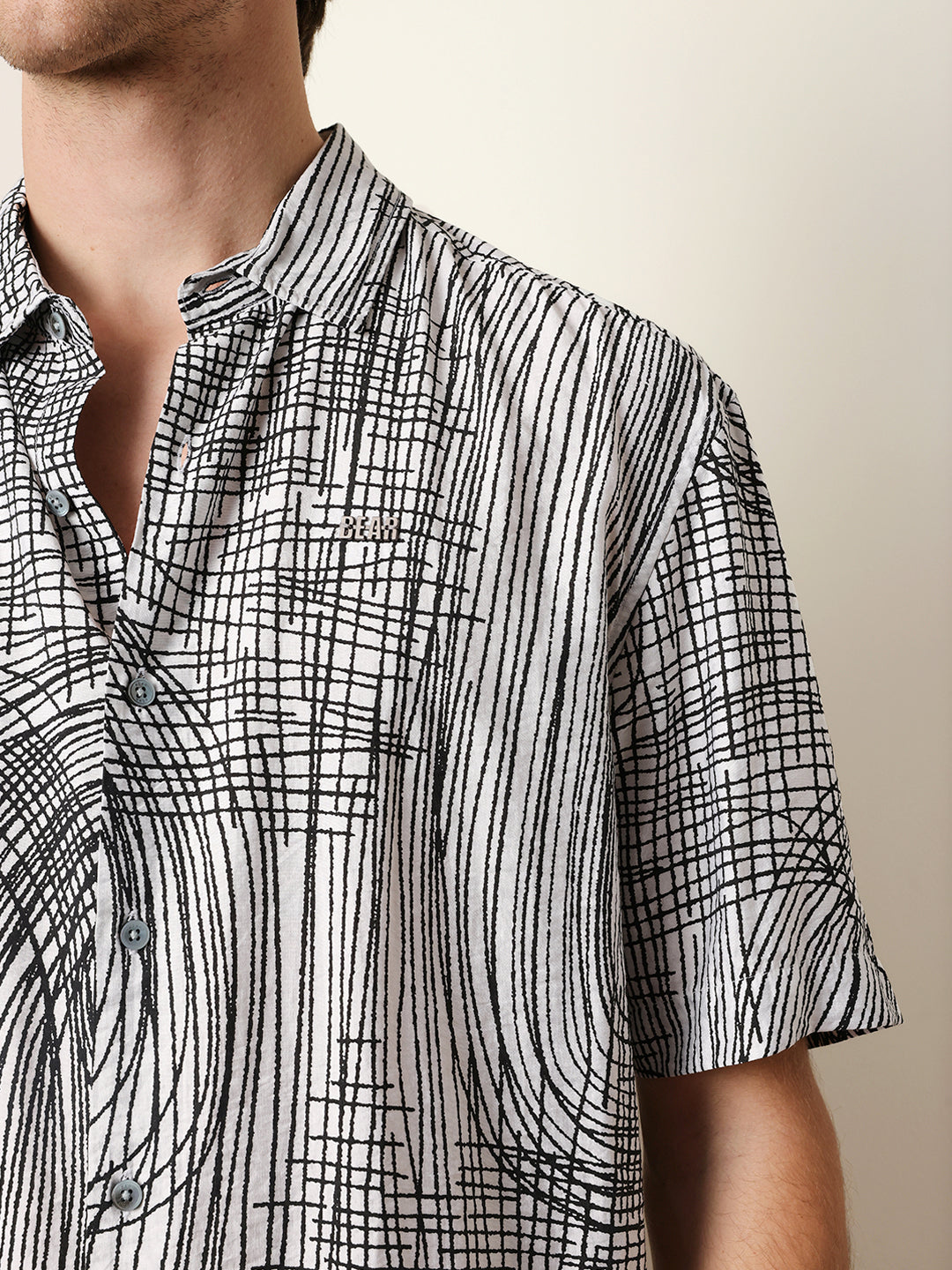 White & Black Abstract Line Print Relax Fit Casual Shirt