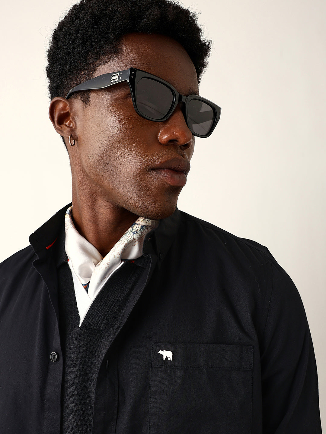 Black Cotton Solid Slim Fit Casual Shirt