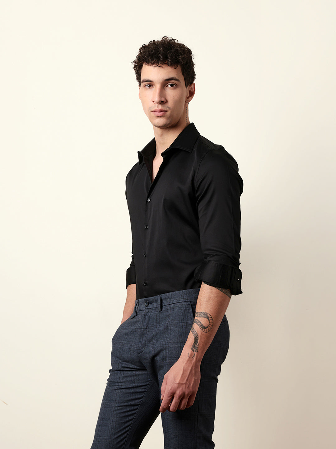 Black Solid Tailored Fit Formal shirt
