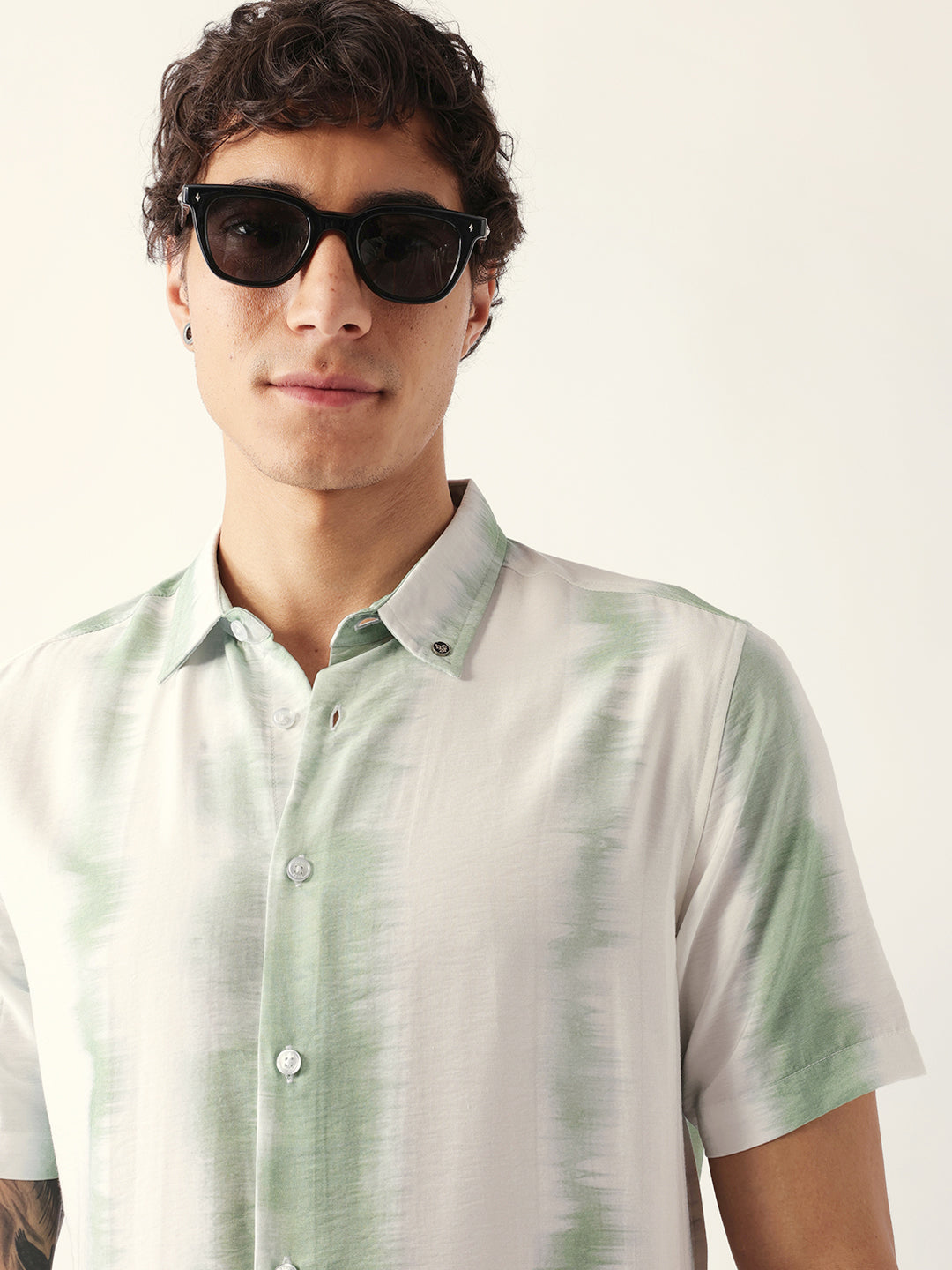 White & Green Vertical Brushstroke Print Regular Fit Casual Shirt