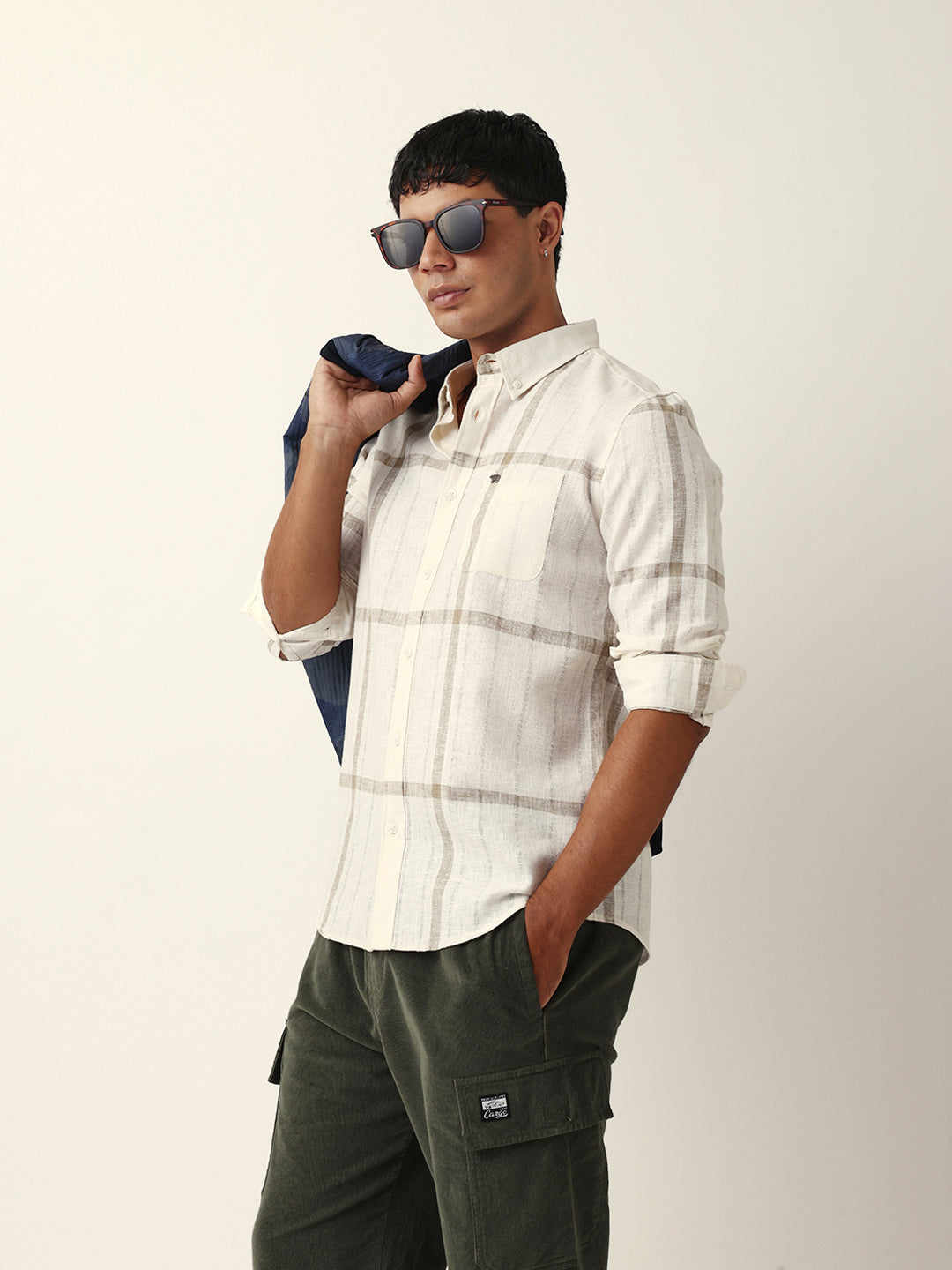 Cream & Beige Woven Checked Slim Fit Casual Shirt with Button-Down Collar