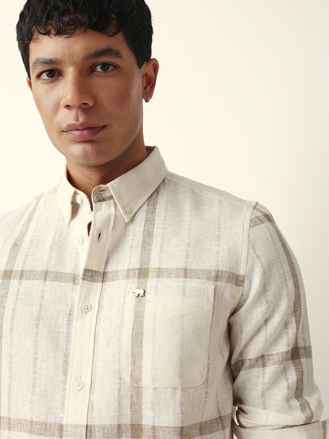 Cream & Beige Woven Checked Slim Fit Casual Shirt with Button-Down Collar