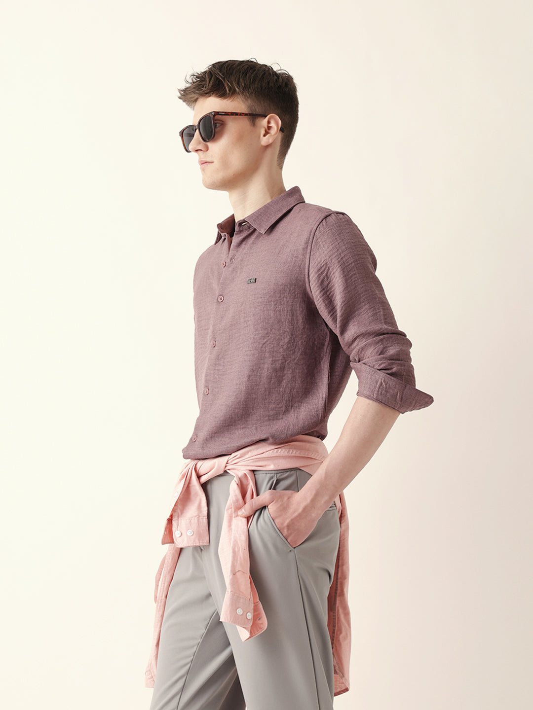 Pink Woven Textured Slim Fit Casual Shirt