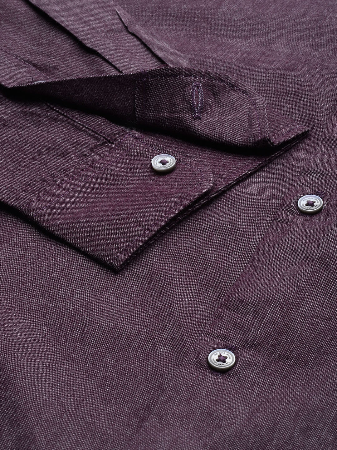 Men Aubergine Solid Slim Fit Cotton Chambray Casual Shirt