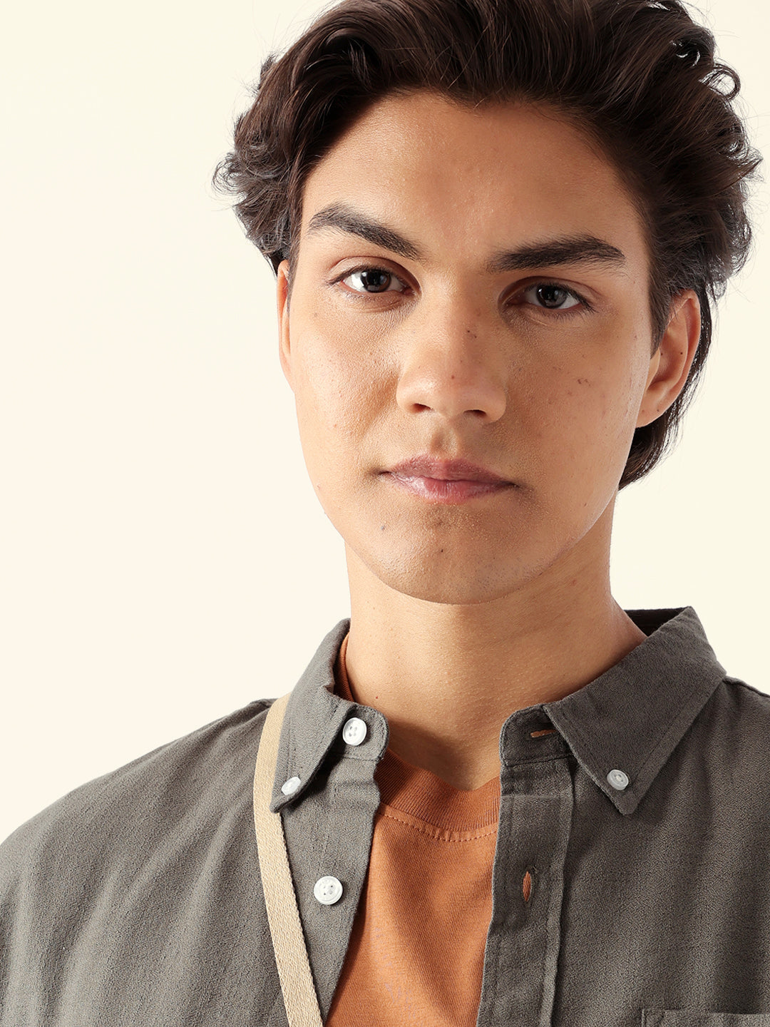 Olive Solid Slim Fit Cotton Casual Shirt