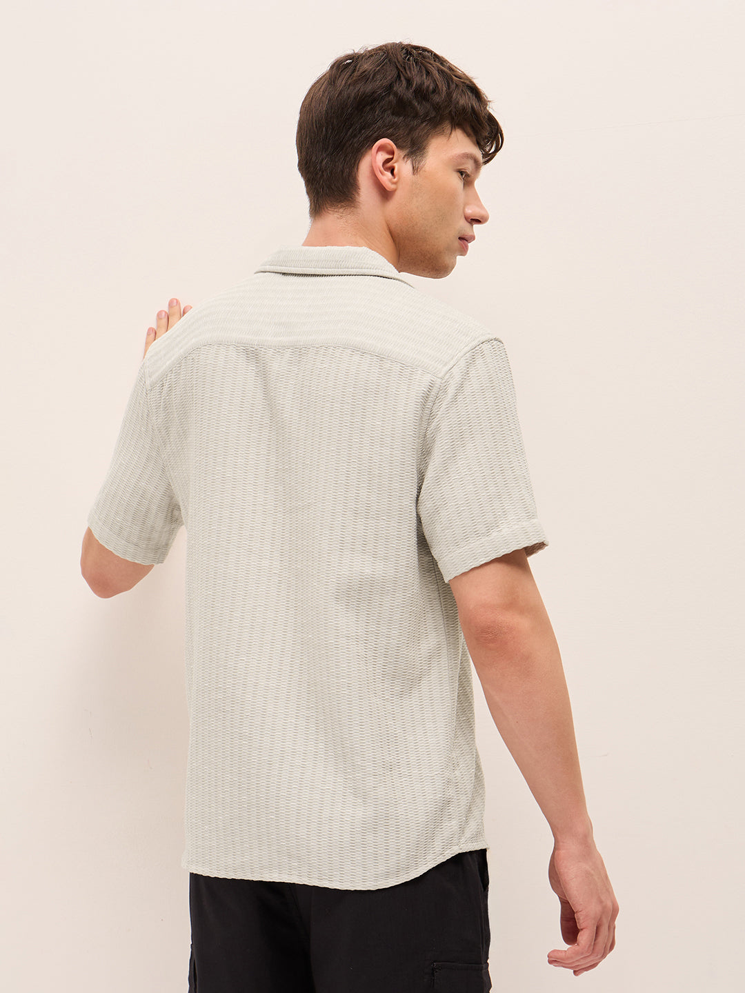 Light Grey Textured Relaxed Fit Half-Sleeve Casual Shirt