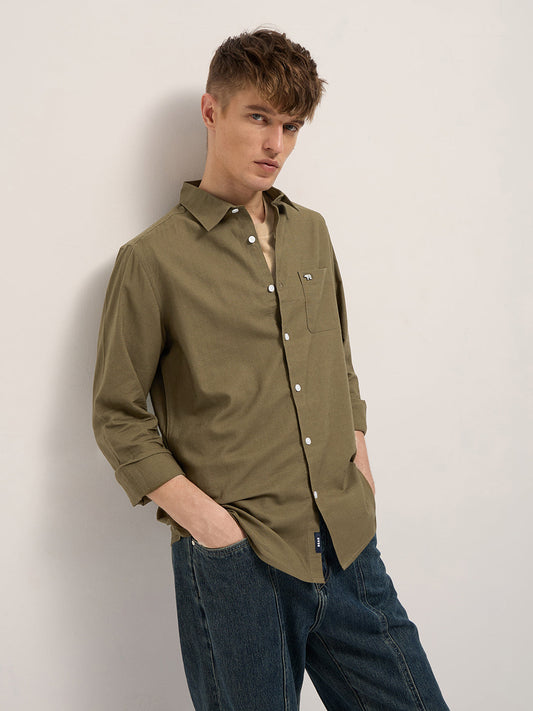 Dark Green Cotton Linen Slim Fit Solid Casual Shirt