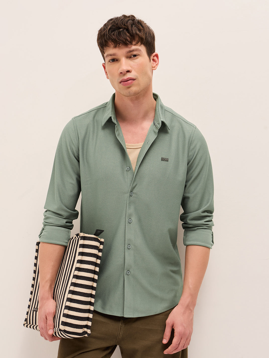 Green Woven Textured Regular Fit Casual Shirt