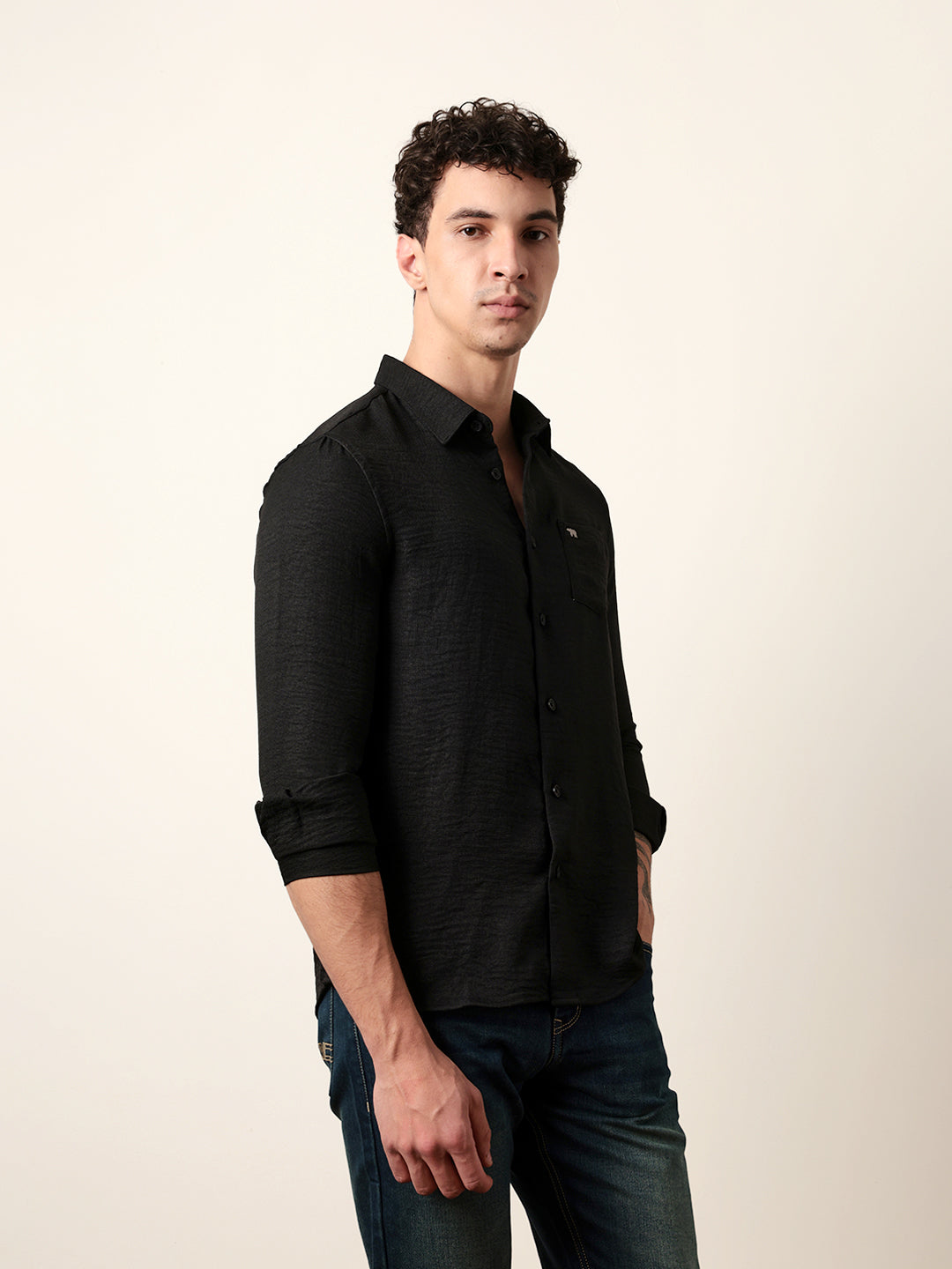 Black Woven Solid Slim Fit Casual Shirt